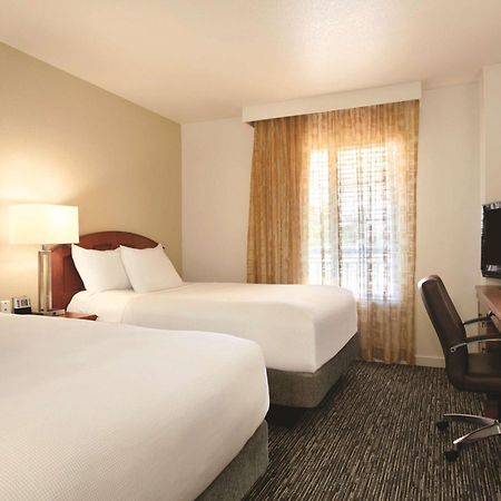 מלון Hyatt House פלזנטון מראה חיצוני תמונה